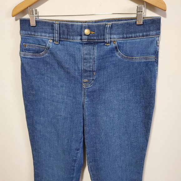 SPANX Spanxshape EveryWear Flare Jeans Pull-On Stretch Blue Women's XL x 29.5 - Picture 6 of 16
